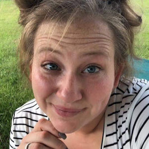 Meet your Posher, Becca